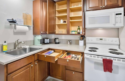 Snohomish Apartment | Central location - 1 bed cozy furnished apt #2