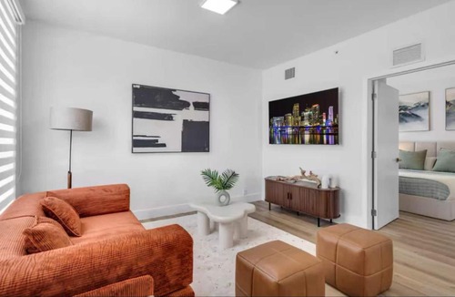 East Little Havana Apartment | Central Location 2BR 2 BA #101