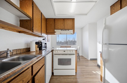 Kennewick Apartment | Central Location B in Cul de Sac, 2 Bedroom, 1 Bath-sleeps 6, pets allowed
