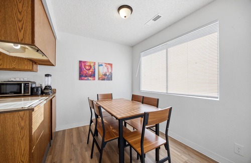 Kennewick Apartment | Central Location B in Cul de Sac, 2 Bedroom, 1 Bath-sleeps 6, pets allowed