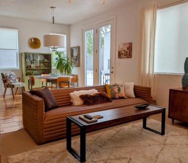 South Salt Lake Villa | Central location close to Downtown and Mountain Views