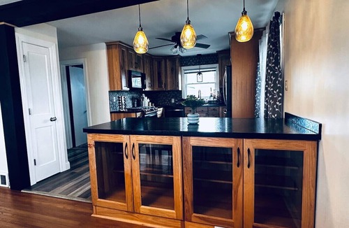Cheektowaga Apartment | *Central location*Clean*Parking*2BDRM*A/C