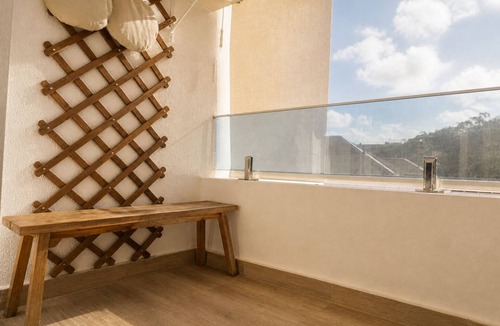 Ciudad Universitaria Apartment | Central location Close to Ocean King Bed