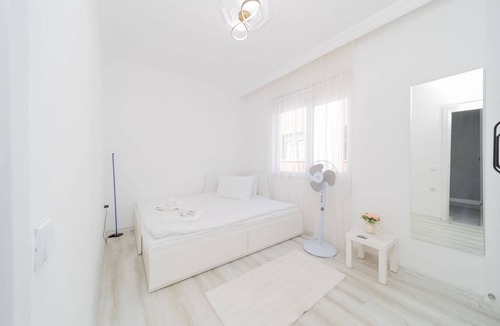 Kaleici Apartment | Central Location Flat 4 min to Hadrian Gates