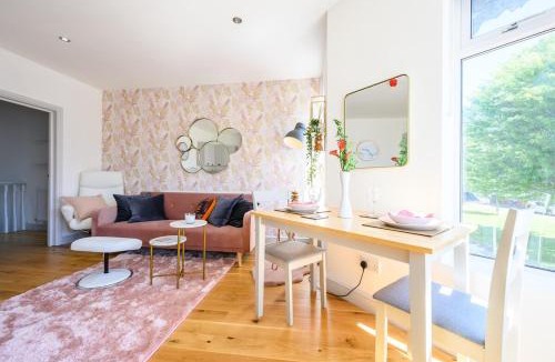 Grangetown Apartment | Central Location - Riverside Gardens #2 by Tŷ SA