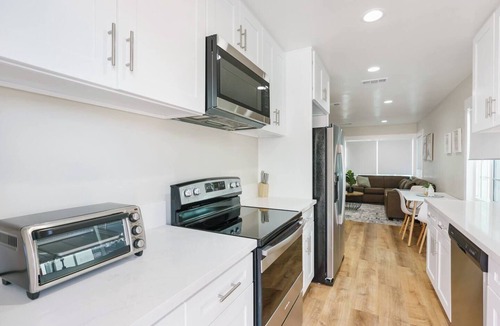 San Gabriel House | Central Location, SGV/626, 15-min to Downtown