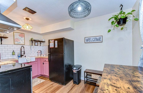 Pinellas Park Apartment | Central Location: Heated pool, W/D on site, pets OK