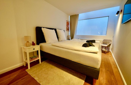 Altstadt-Nord Apartment | Central Maisonette Loft near Cologne Cathedral