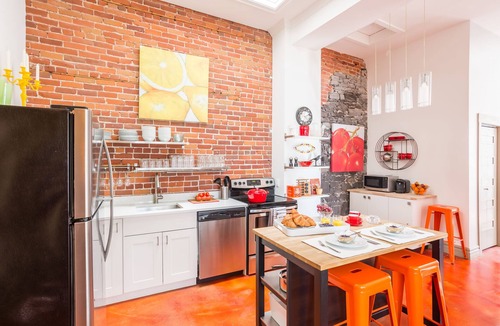 Vieux-Quebec-Cap-Blanc-colline Parlementaire Condo | Central, modern and Spacious 3-Bedroom Condo in Old Quebec
