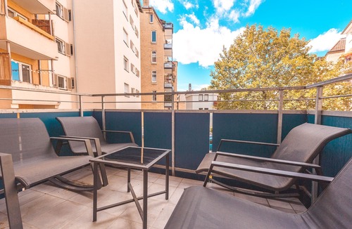 Weinsteige Apartment | Central, modern designer appartment in downtown Stuttgart