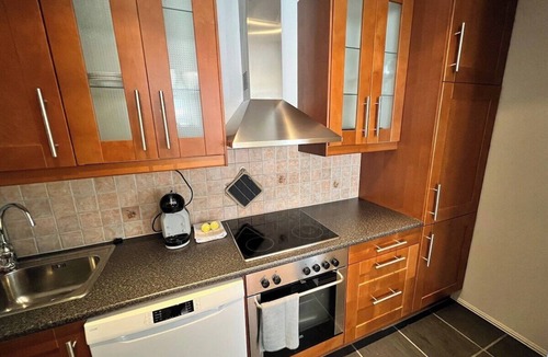 Narvik Apartment | Central Narvik Apt W Workspace walk to city (d14d)