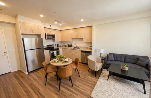 Northridge Apartment | Central Northridge Apartment near CSUN