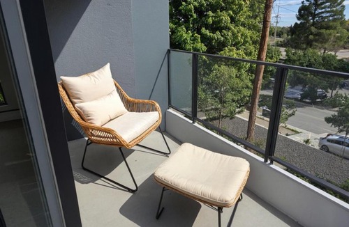 Northridge Apartment | Central Northridge Apartment near CSUN