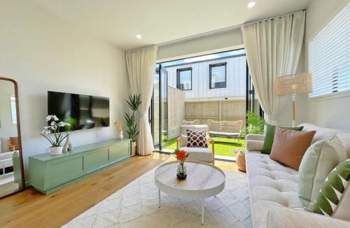 Grey Lynn House | Central Oasis Hideaway - Aircon 2-BR VS Backyard Close to Ponsonby