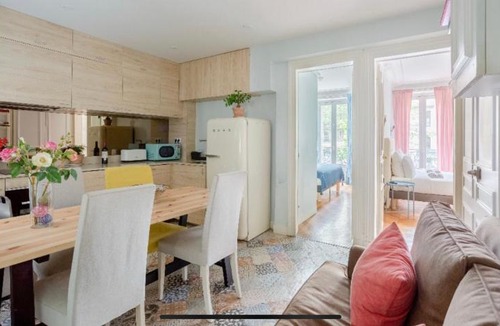Montparnasse Apartment | Central Paris 6 - St Germain & Montparnasse Aldaro