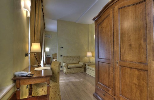 Old Town Hotel | Central Park Hotel Modena