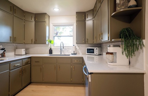 Midland House | Central Park Mid-Century Modern Dream