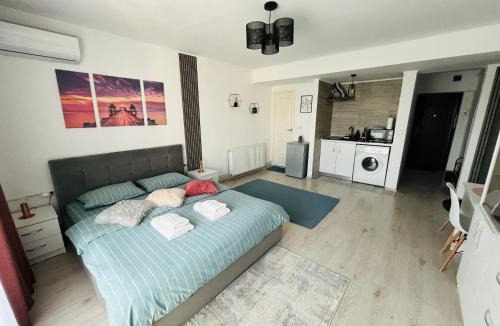 Onesti Apartment | Central Park Studio
