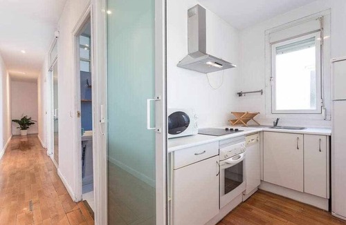 Jeronimos Apartment | Central penthouse, comfortable and bright
