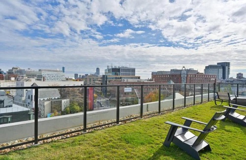 Central Square Apartment | Central Penthouse Harvard MIT Spacious Gym & Work