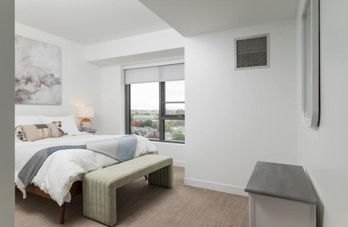 Central Square Apartment | Central Penthouse Harvard MIT Spacious Gym & Work