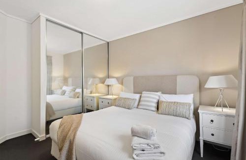 Perth Central Business District Apartment | Central Perth 1BR Apartment with Parking