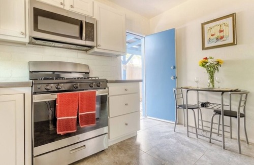 Palo Verde House | Central pet-friendly private house located by U of A with pool and hot tub