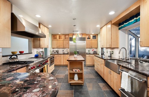 Alhambra House | Central Phoenix Hot Tub Swimming Cantina Firepit Pet Friendly