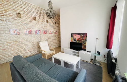 Weissensee Apartment | Central, quiet apartment on the top floor in Berlin