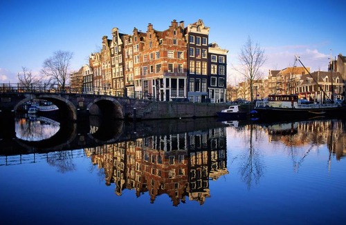 Haarlemmerbuurt Apartment | Central & Quiet Canal Apartment