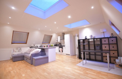 Maida Vale Apartment | Central, quiet, Spacious flat near amenities and amazing transport links
