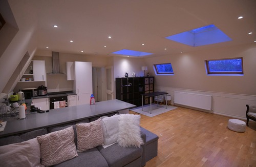 Maida Vale Apartment | Central, quiet, Spacious flat near amenities and amazing transport links