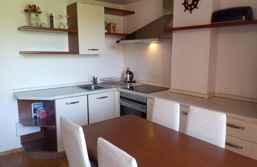 Portoroz Apartment | CENTRAL RESIDENCE - Prime location, 2 min walk to the Beach, Free Parking & WiFi