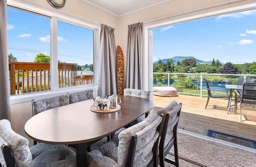 Nukuhau House | Central Riverside Retreat - Taupo Holiday Home
