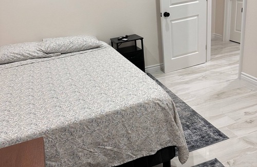 Simi Valley House | Central room in Simi Valley 3 minutes driving from RevolutionChurch