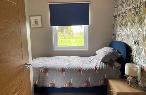 Forth Cabin | Central Scotland Cosy Farm Stay at Drovers Lodge, Perfect for families and pets!