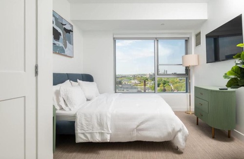 Central Square Apartment | Central Serene Condo King Bed by MIT Harvard GYM