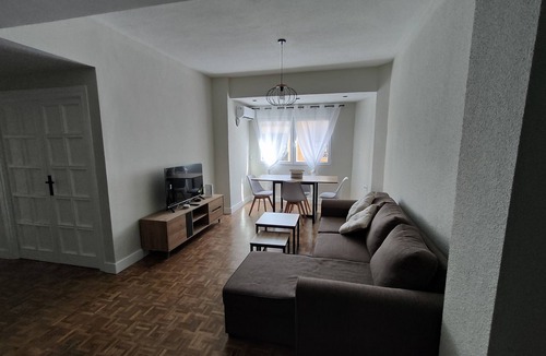Figares Apartment | Central smart family apartment
