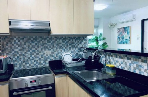 Cebu Apartment | Central & Spacious 2 Bdrms