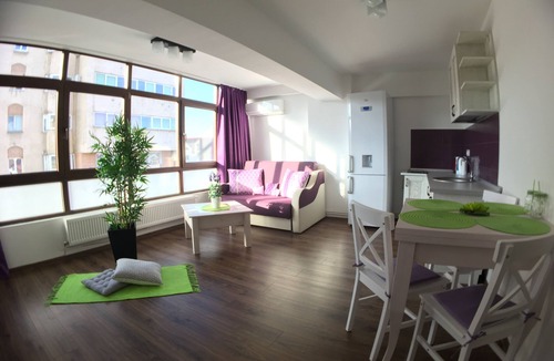 Lazaret Apartment | Central Spacious Apartment (near train station)