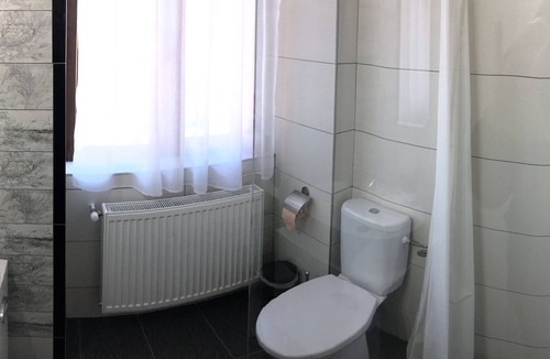 Lazaret Apartment | Central Spacious Apartment (near train station)