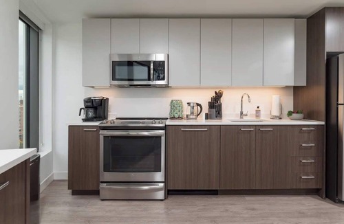 Central Square Apartment | Central Square 2BR Condo near Harvard & MIT Spacious Gym & Work