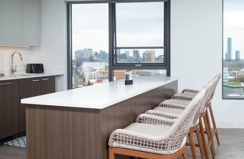 Central Square Apartment | Central Square Penthouse near MIT Harvard Wi-Fi & GYM