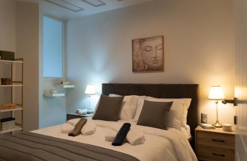 Konitsa Apartment | Central Square Residence