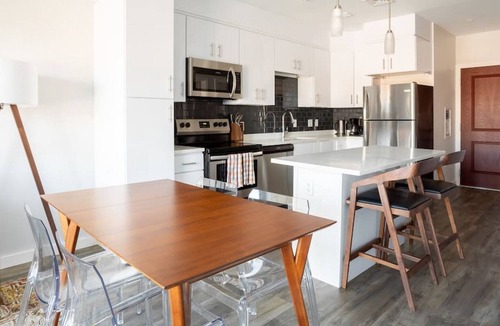 Central Square Apartment | Central Square|Students Welcome-Essex401-2/1