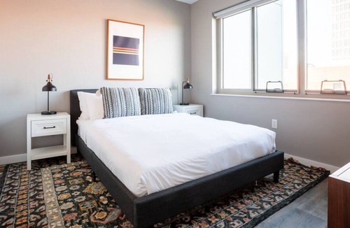 Central Square Apartment | Central Square|Students Welcome-Essex401-2/1