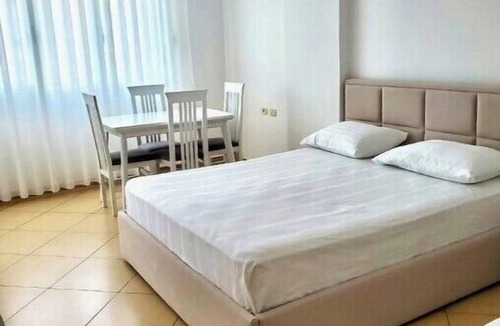 Vlore House | Central Studio Apartment Vlorë