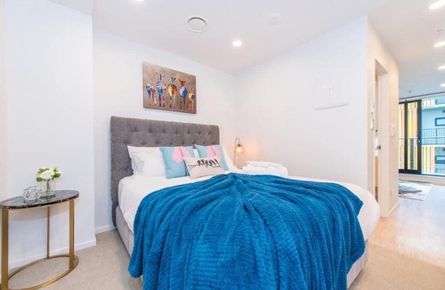 Auckland Central Business District Apartment | Central Stylish Comfy Studio with Swimming Pool