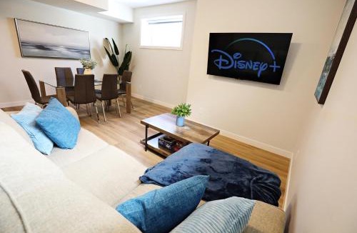 North Central Edmonton House | Central Suite King Beds Long Stays Disney