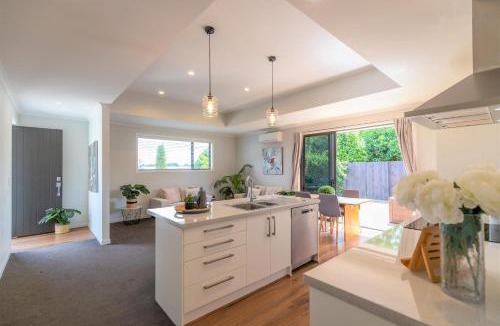 Te Awamutu House | Central Te Awamutu Modern House